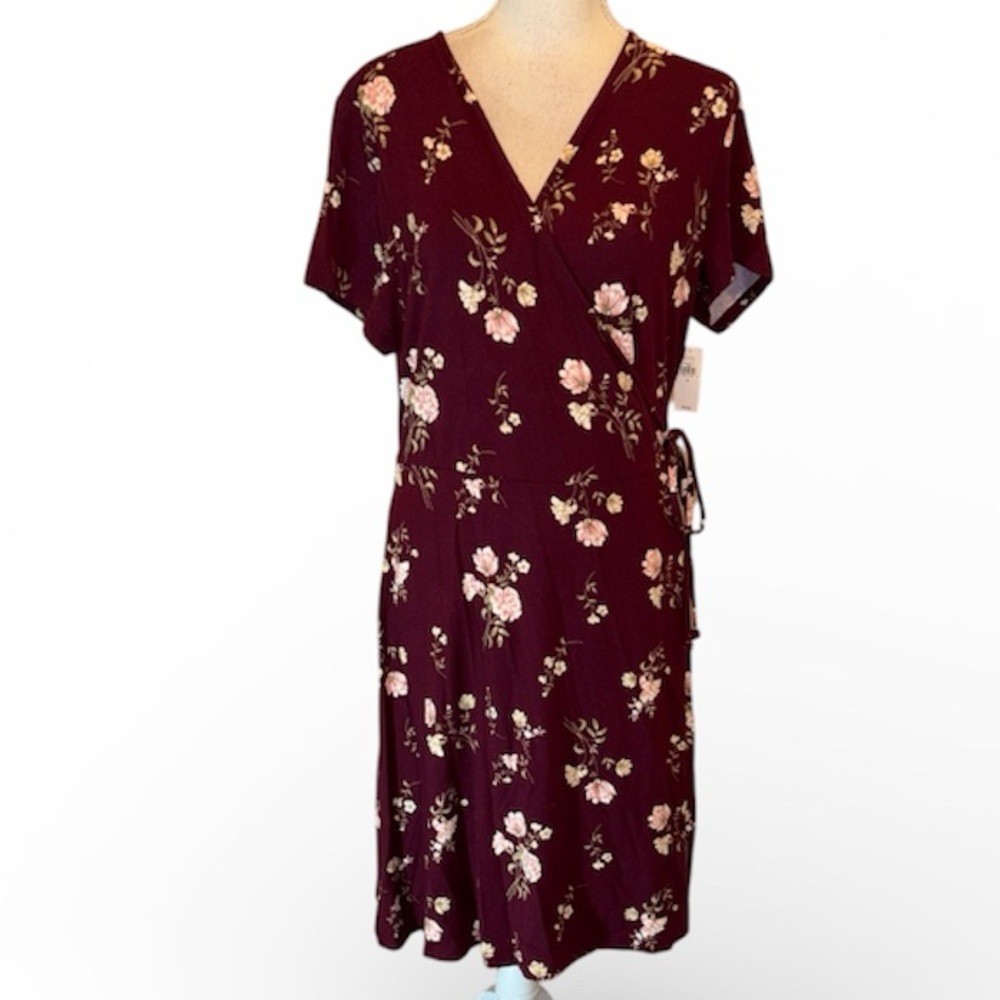 Old Navy burgundy floral knit wrap v neck midi dress